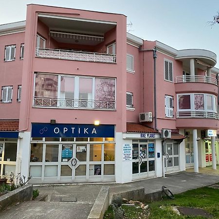 Pearl Apartment Pula Exterior foto